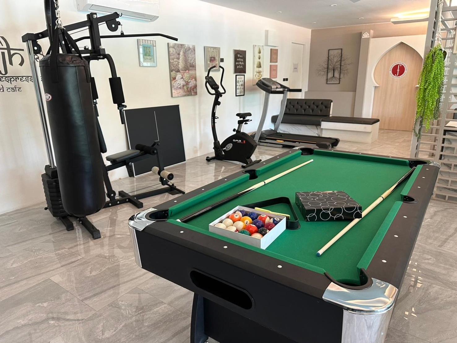 צ'אלונג Tajh Pool Villas מראה חיצוני תמונה